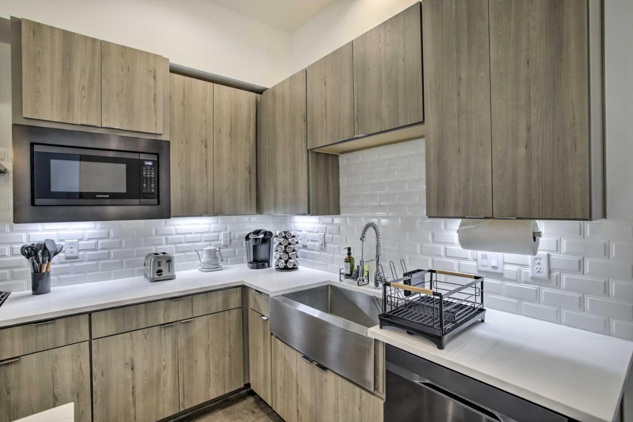 Newly-Built Luxury Galleria Area Townhome! Houston Bagian luar foto