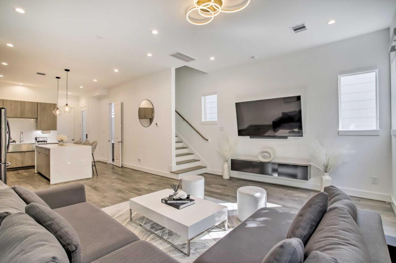 Newly-Built Luxury Galleria Area Townhome! Houston Bagian luar foto
