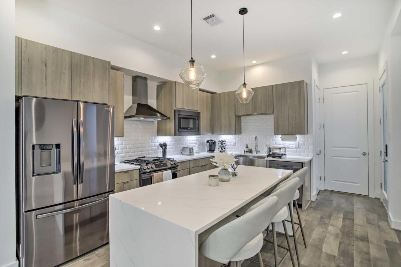 Newly-Built Luxury Galleria Area Townhome! Houston Bagian luar foto